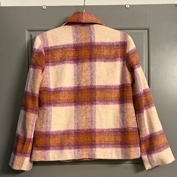 Molly Bracken short plaid button jacket/ shacket with collar and buttons! - Picture 8 of 8